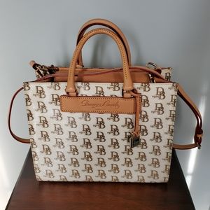 Dooney Bourke 1975 Signature Janine Satchel White